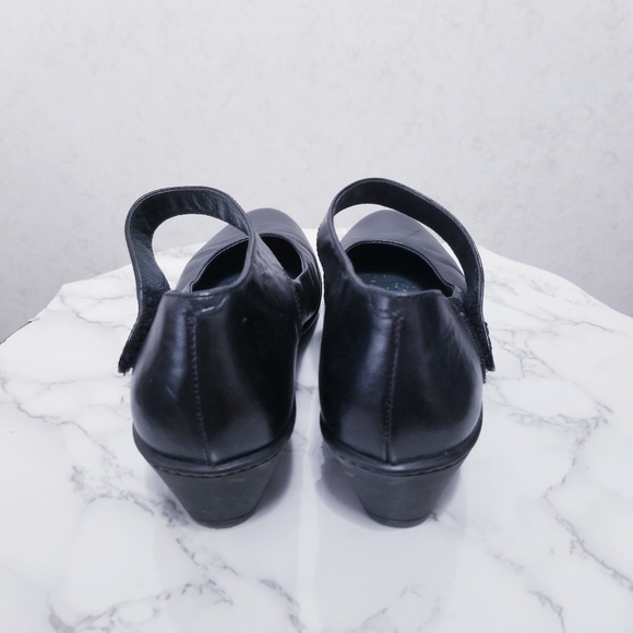 Dansko Mary Jane's sz 38/US sz 7.5-8 - Picture 2 of 6
